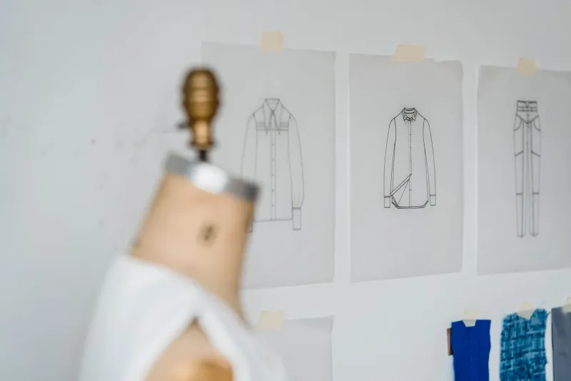 Le frémissement discret : quand la haute couture devient langage de résistance